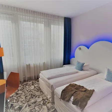 Ibis Styles Ost Messe 3*